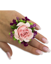 Prepster Floral Ring